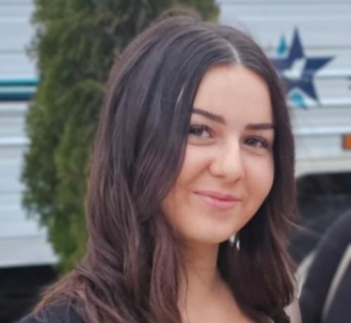 Photo of Chloe Soule, a dedicated support worker at Unique Needs, Disability Support Service in Launceston Tasmania